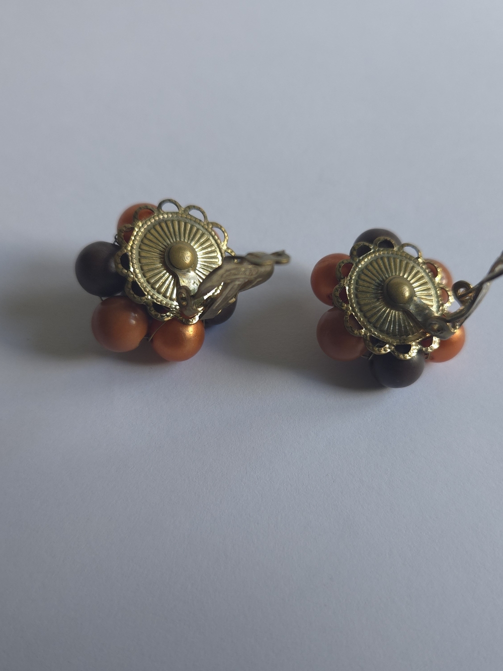 Vintage 1950s Japan Orange Brown Bead‎ Cluster Clip On Earrings Autumn Foil - Picture 5 of 10